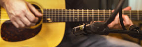 LEWITT LCT 040 match guitar mobile