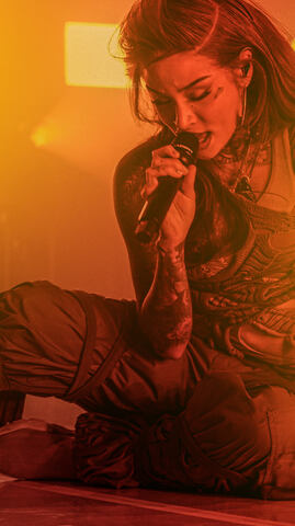LEWITT live microphone and Kehlani