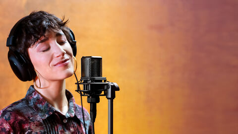 LCT 440 PURE condenser microphone is great for studio recording