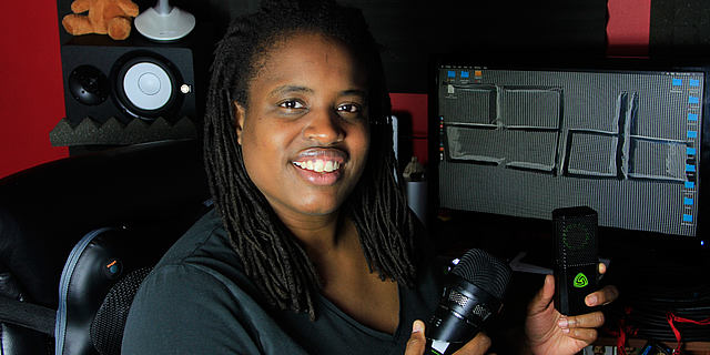 Fela Davis with LEWITT microphone in her studio