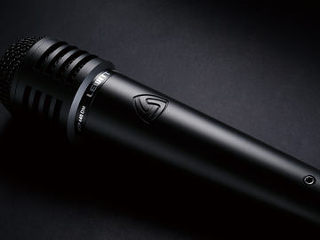 This image shows the MTP 440 DM live microphone