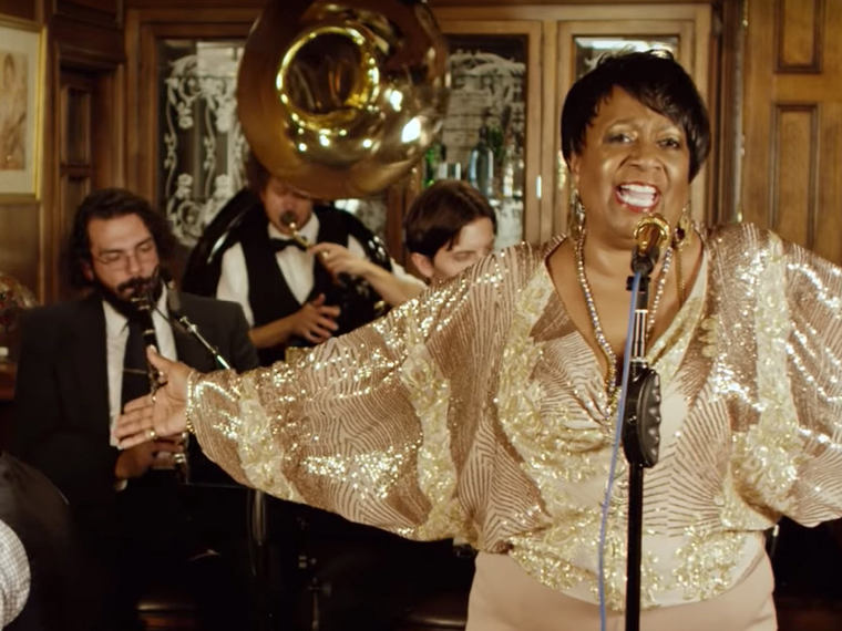 Postmodern Jukebox Feat. Lauren Tyler Scott Reprend "Ocean Avenue" De ...