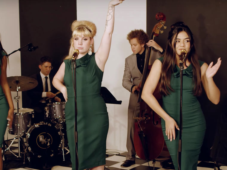 Postmodern Jukebox Feat. Lauren Tyler Scott Reprend "Ocean Avenue" De ...