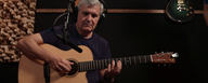 Laurence Juber with the LCT 340 reference small-diaphragm studio microphone and his Martin signature guitar